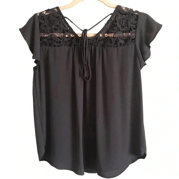 LOFT Black Flutter Sleeve Lace Detail Top- Size Small Petite - Picture 2 of 7